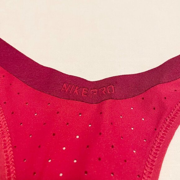 Nike Pro Dri Fit Fitted Tank Top Womans Size Medium Activewear - Picture 5 of 16